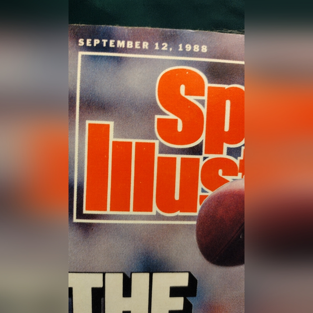 September 12 1988 Autographed Copy Of Sports Illustrated ( JIM MCMAHON ) - Picture 4 of 7